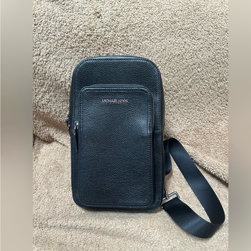 Michael Kors Cooper Leather Commuter Sling Bag - Picture 4 of 5